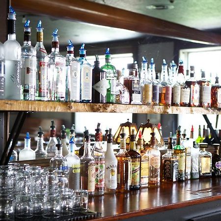 The Williams Inn Williamstown Bagian luar foto