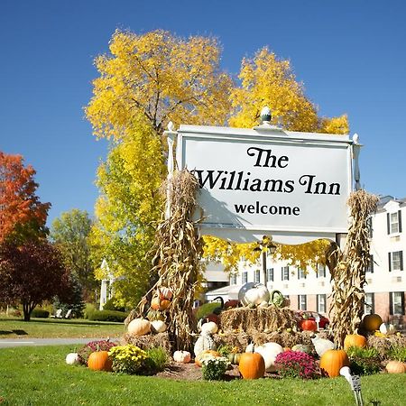 The Williams Inn Williamstown Bagian luar foto